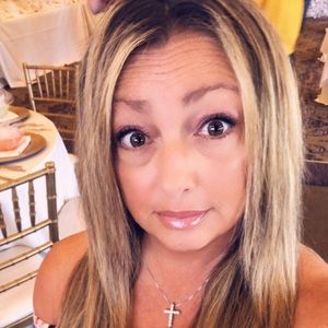 Meet your Posher, Katina